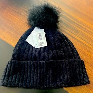Lululemon Cable Knit Pom Beanie